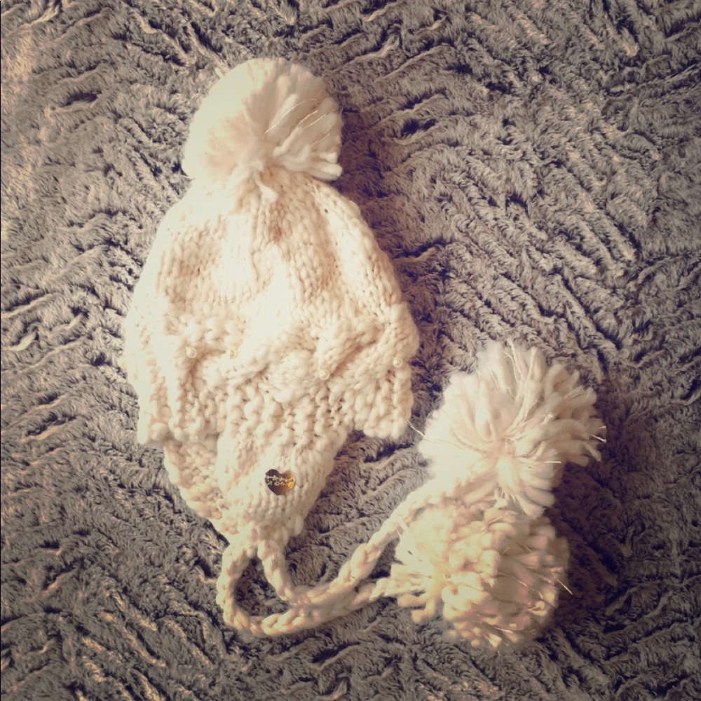 Betsey Johnson ivory winter hat